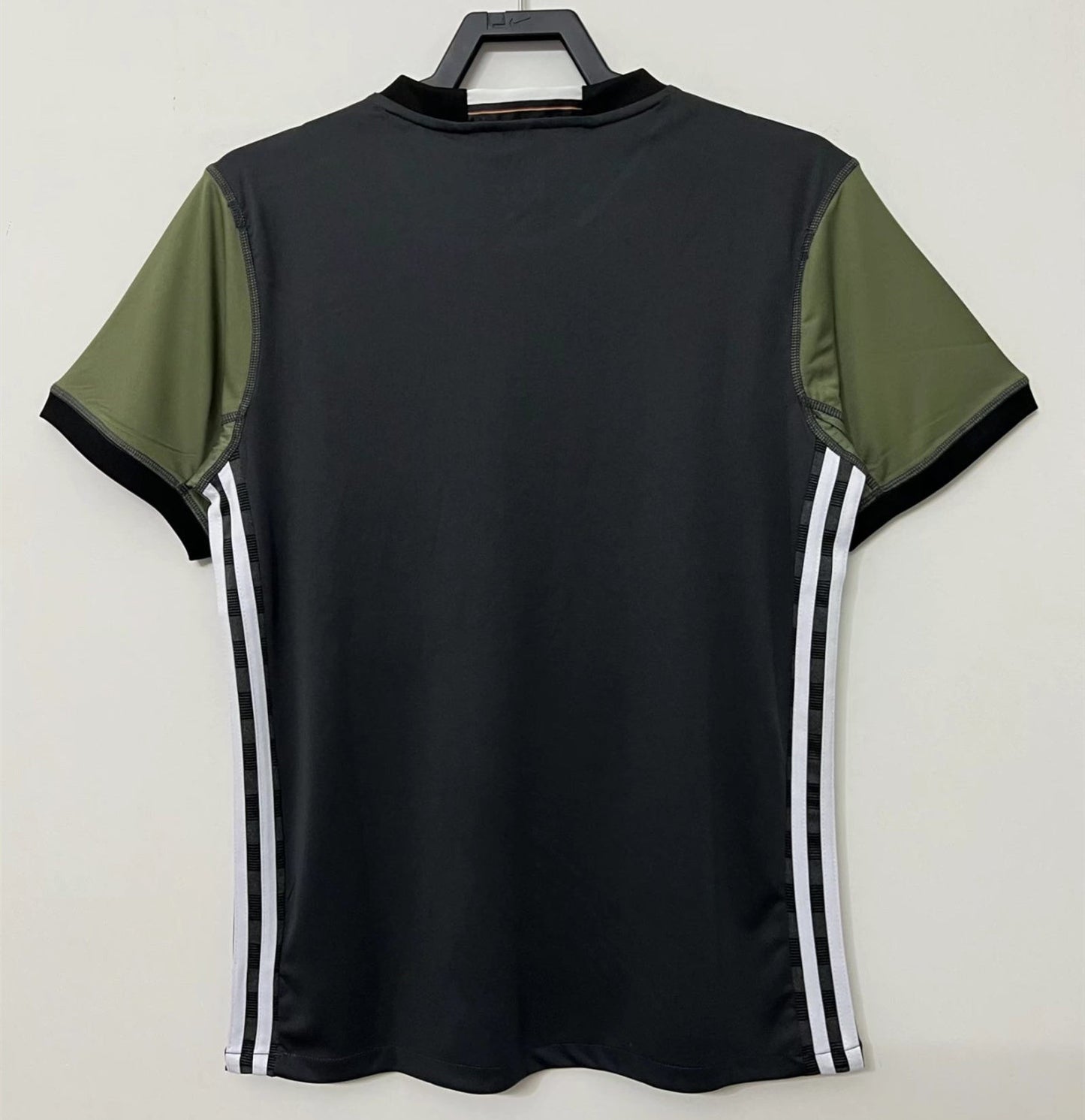 Camisa Retrô Alemanha II 2016