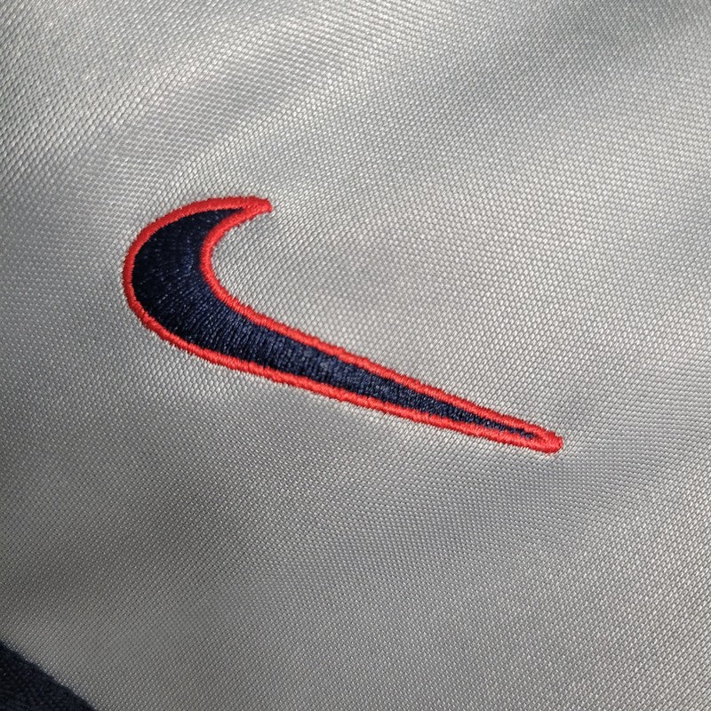 Camisa Retrô Paris Saint Germain II 2002