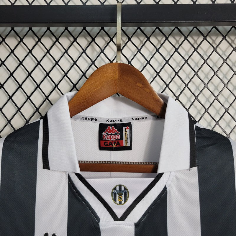 Camisa Retrô Juventus I 1995/96