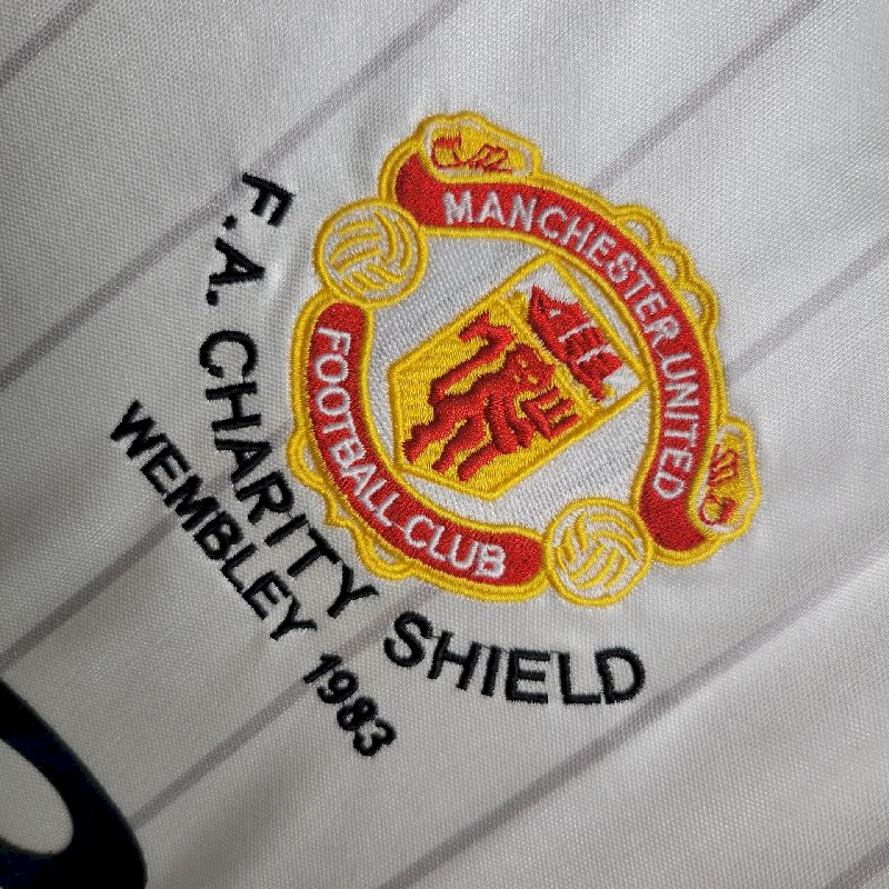 Camisa Retrô Manchester United II 1983/84