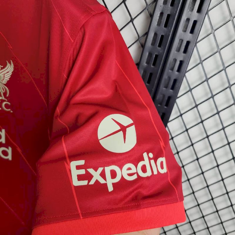 Camisa Retrô Liverpool I 2021/22