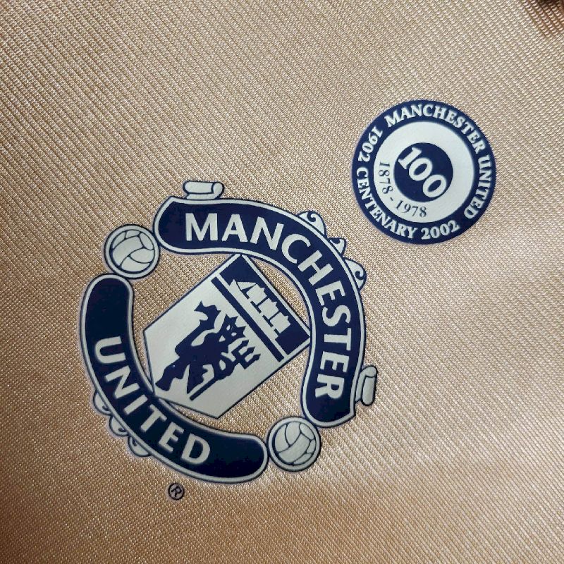 Camisa Retrô Manchester II 2001/02