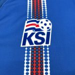 Camisa Retrô Islândia I 2016/17