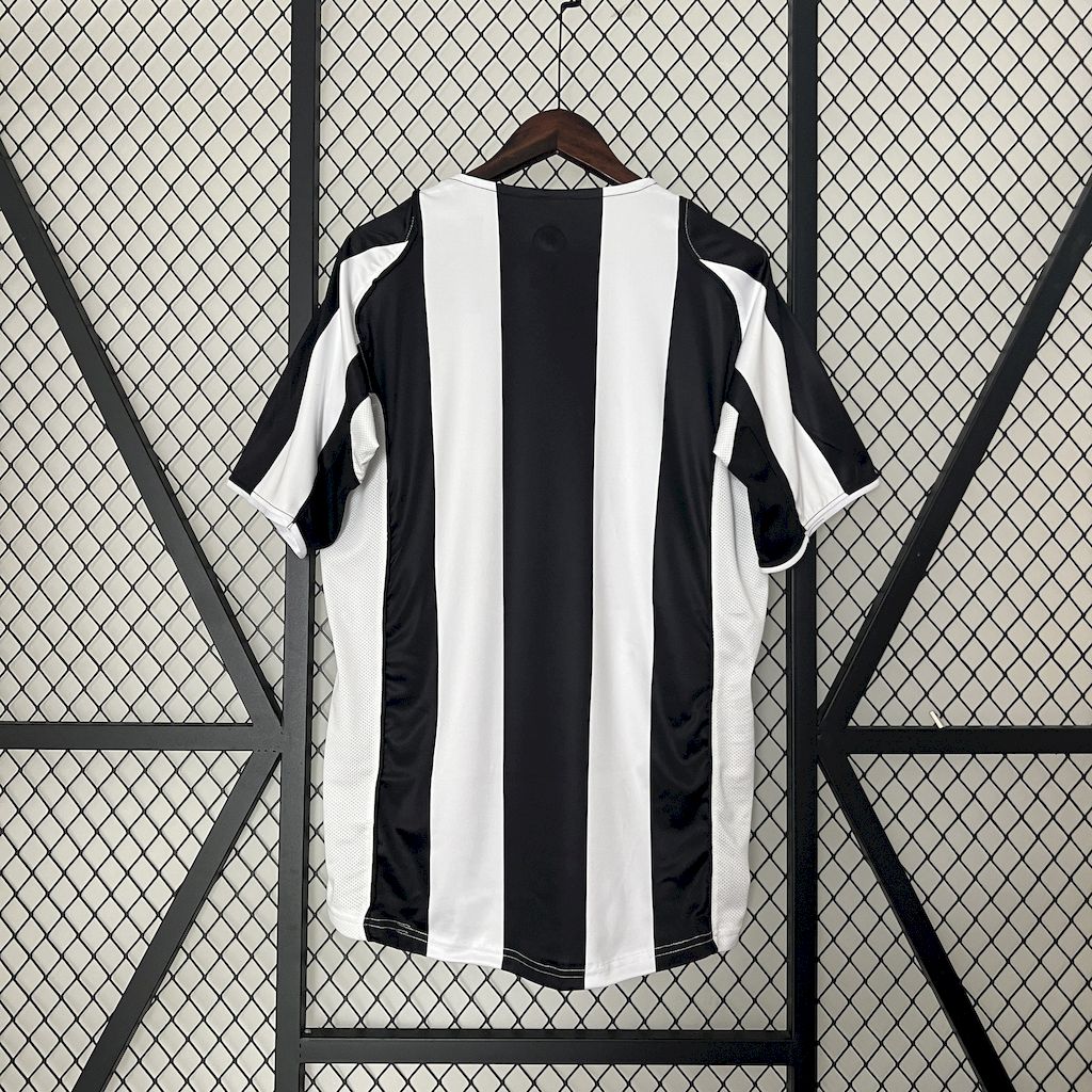 Camisa Retrô Juventus I 2004/05