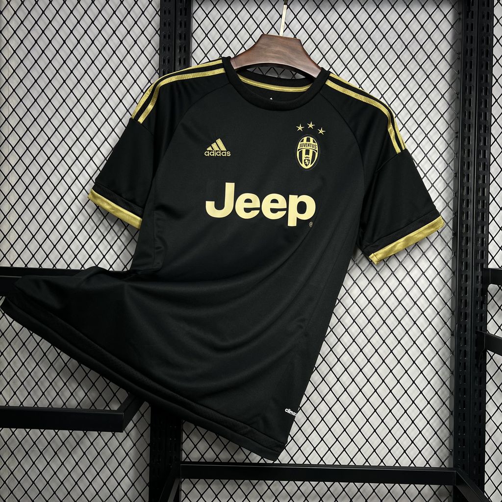 Camisa Retrô Juventus III 2015/16