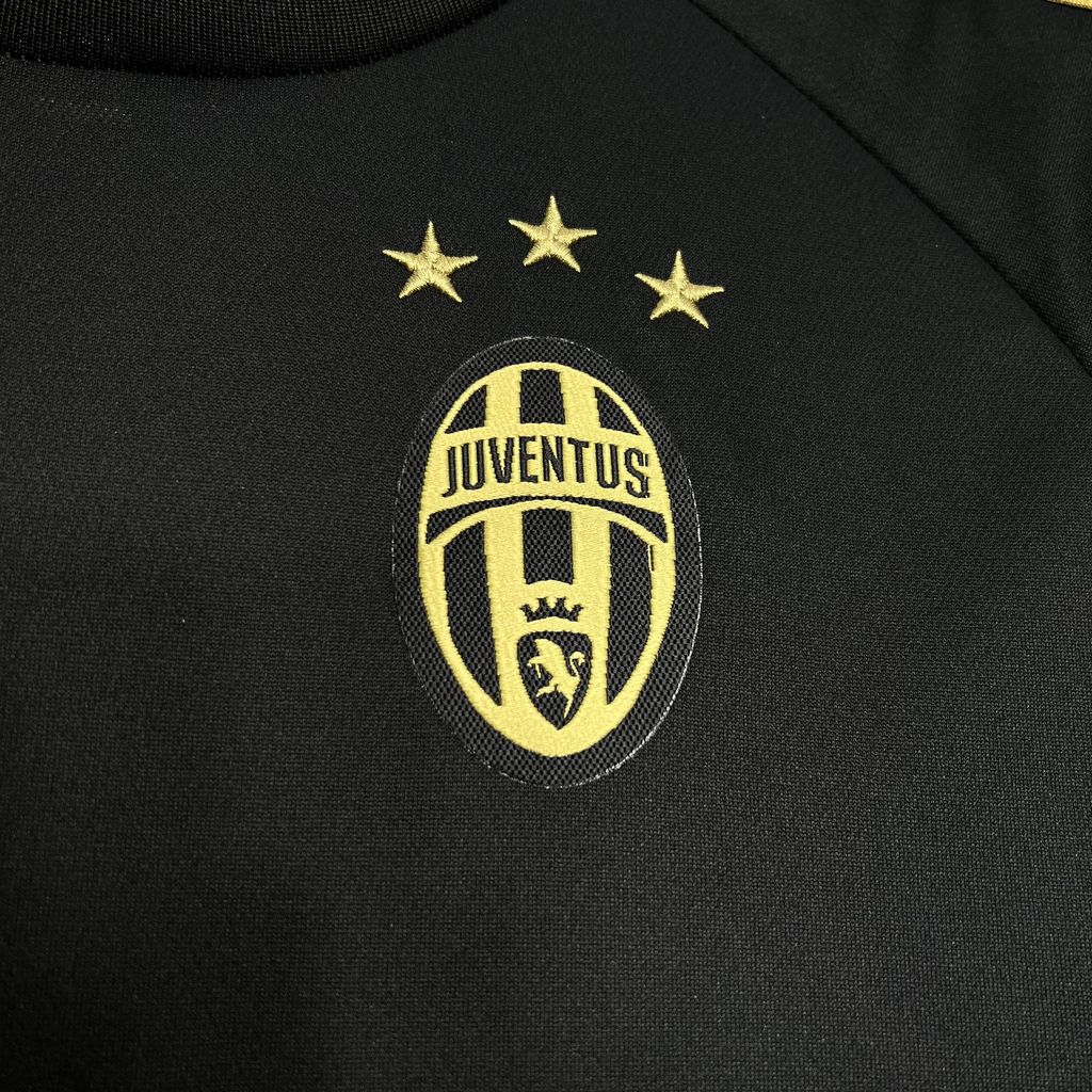 Camisa Retrô Juventus III 2015/16