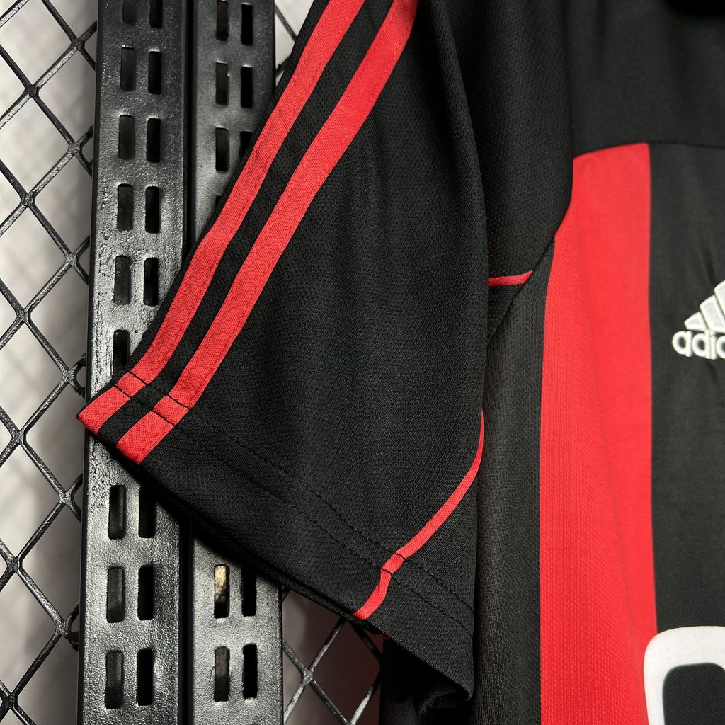 Camisa Retrô AC Milan I 2000/02