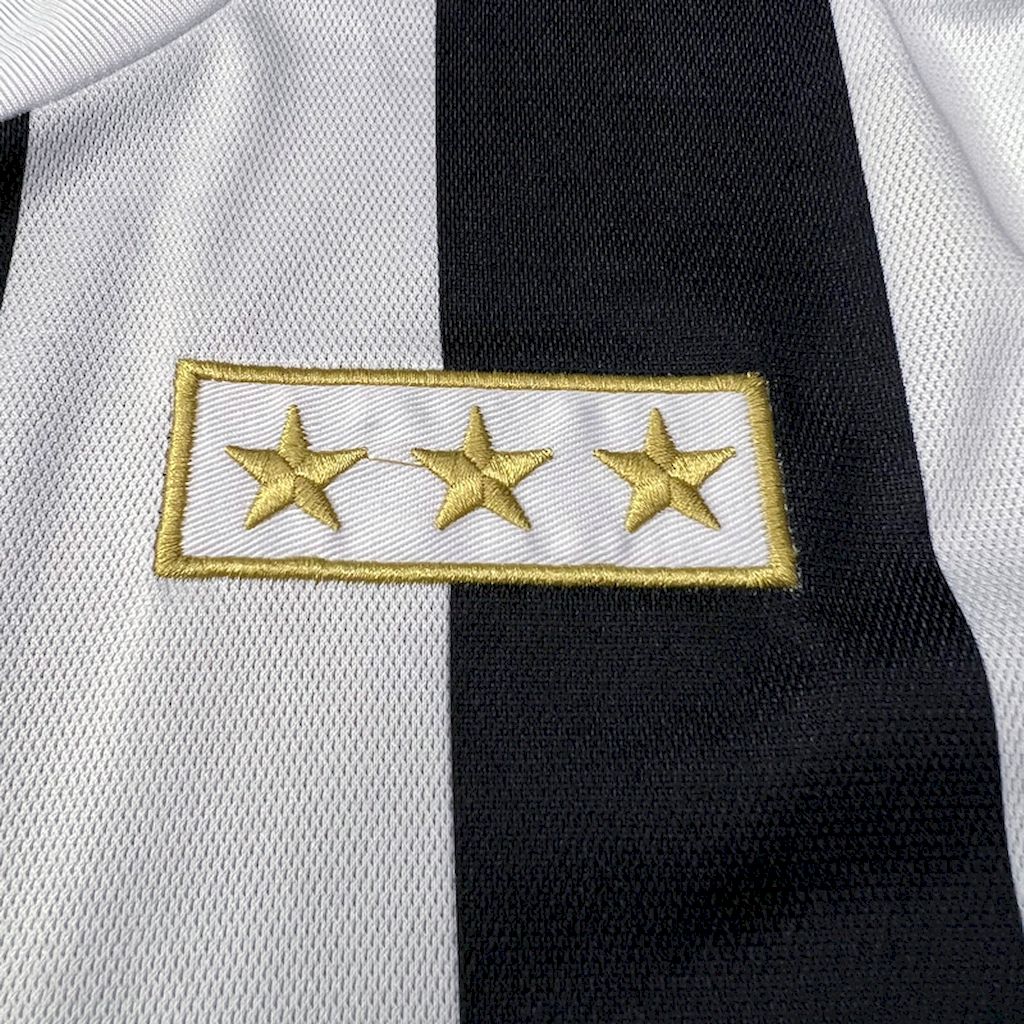 Camisa Retrô Juventus 120 Anos