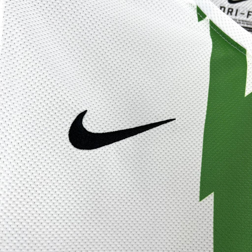 Camisa Retrô Juventus II 2010/11