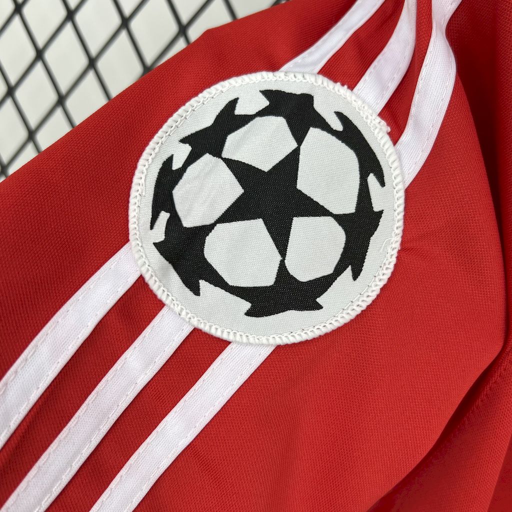 Camisa Retrô Bayer Munich 2001/02