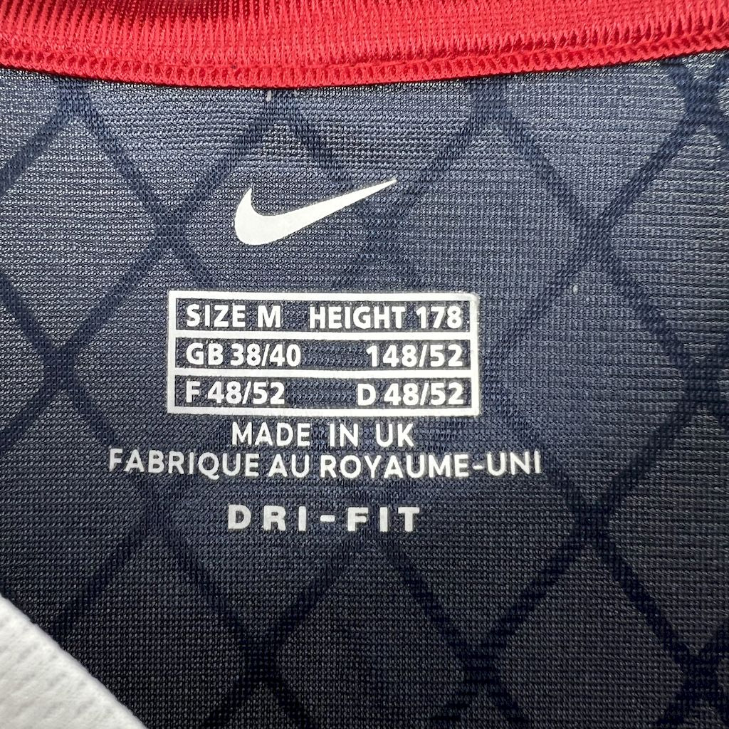 Camisa Retrô Paris Saint Germain I 2001/02