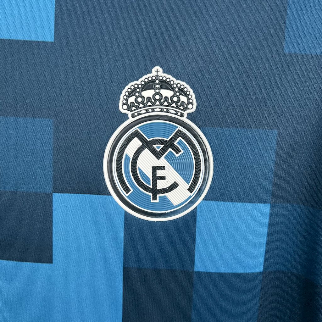 Camisa Retrô Real Madrid ll 2017/18