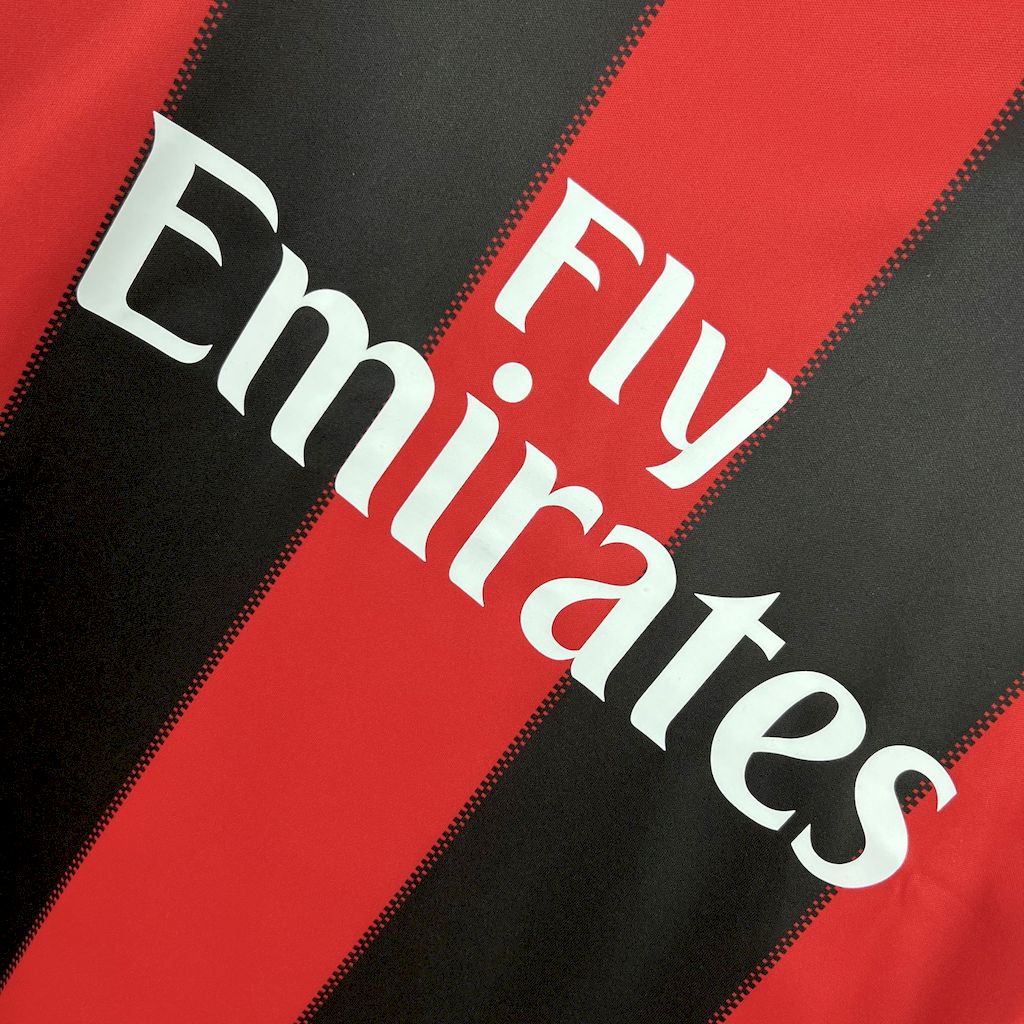 Camisa Retrô AC Milan I 2010/11