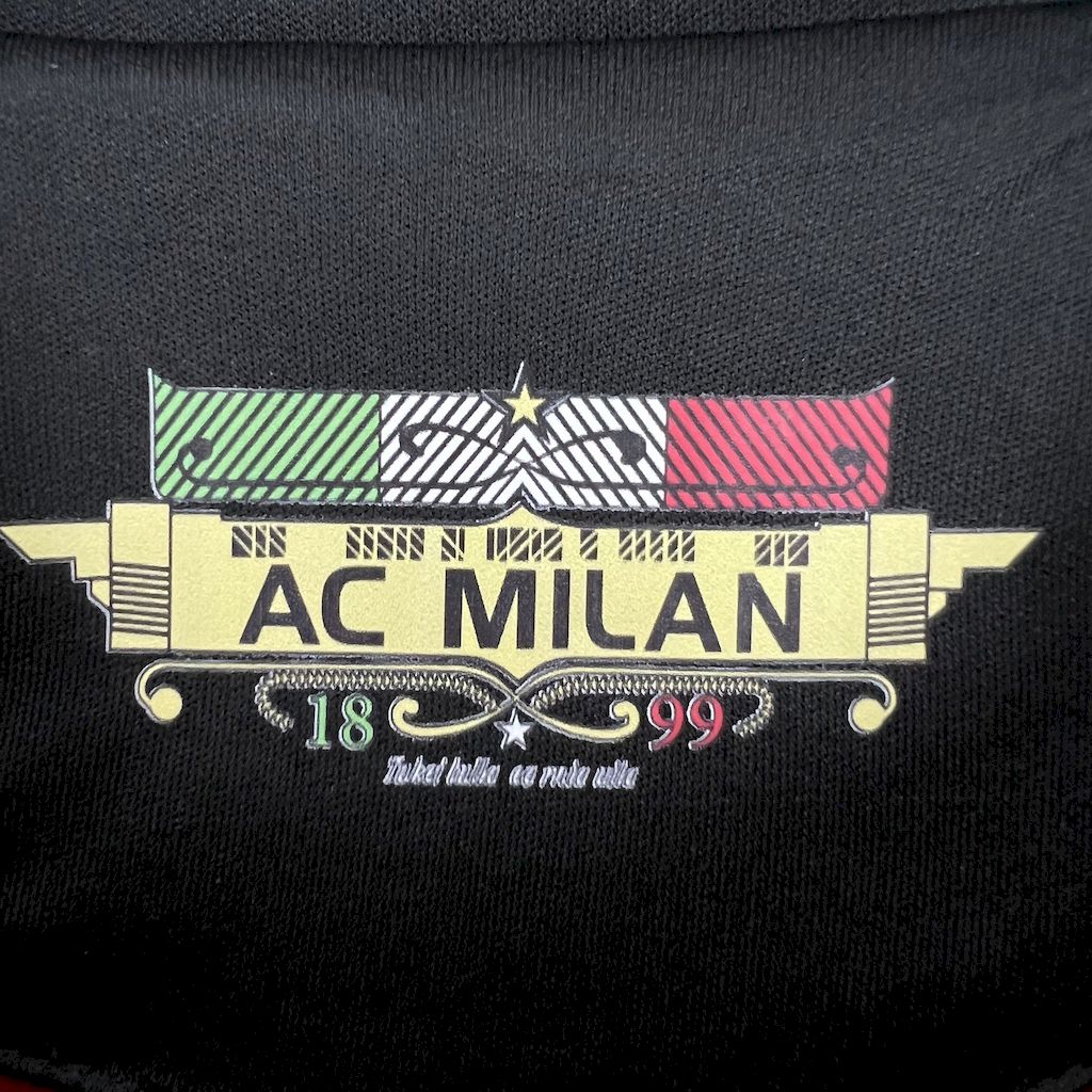 Camisa Retrô AC Milan I 2010/11