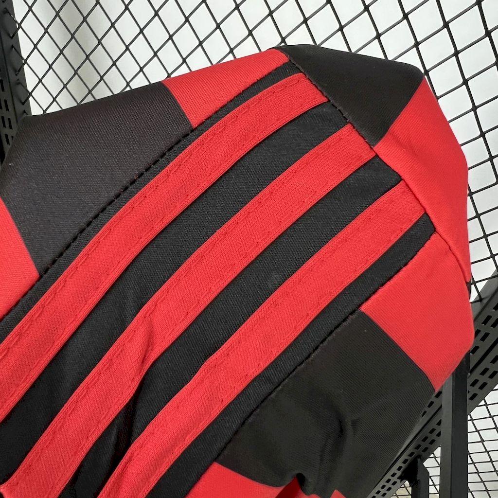 Camisa Retrô AC Milan I 2017/18