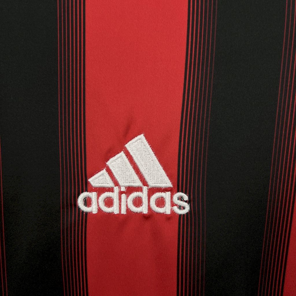 Camisa Retrô AC Milan I 2004/05