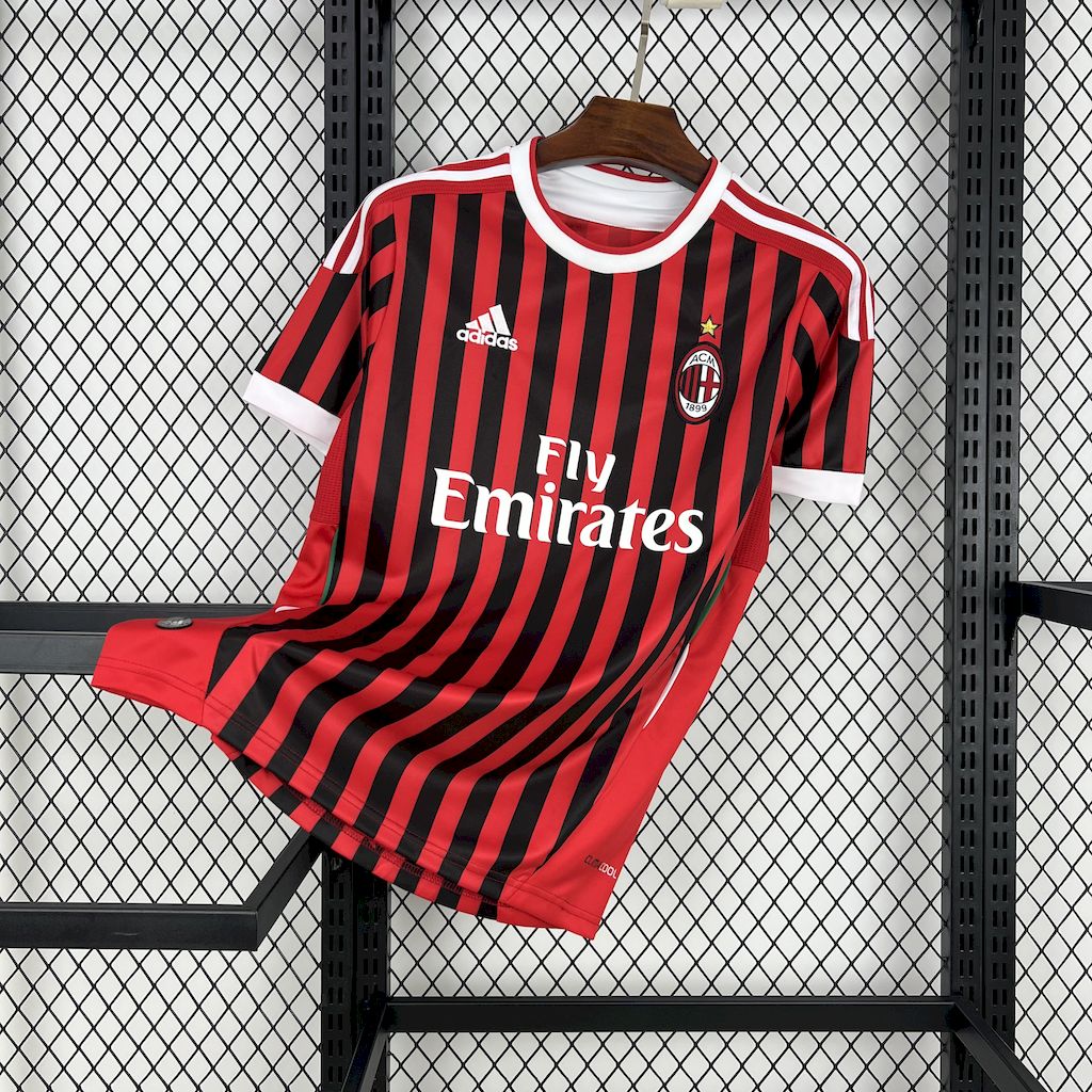 Camisa Retrô AC Milan I 2011/12