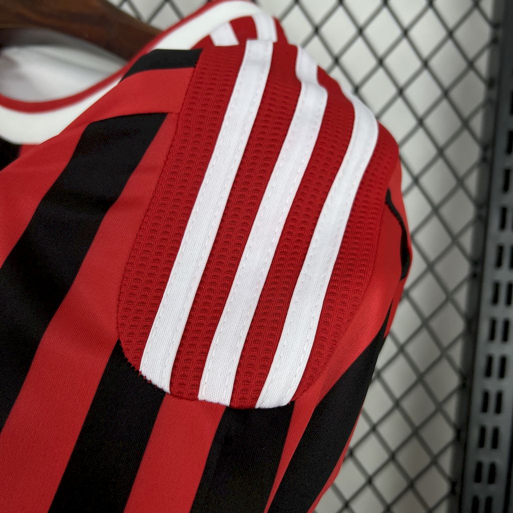 Camisa Retrô AC Milan I 2011/12