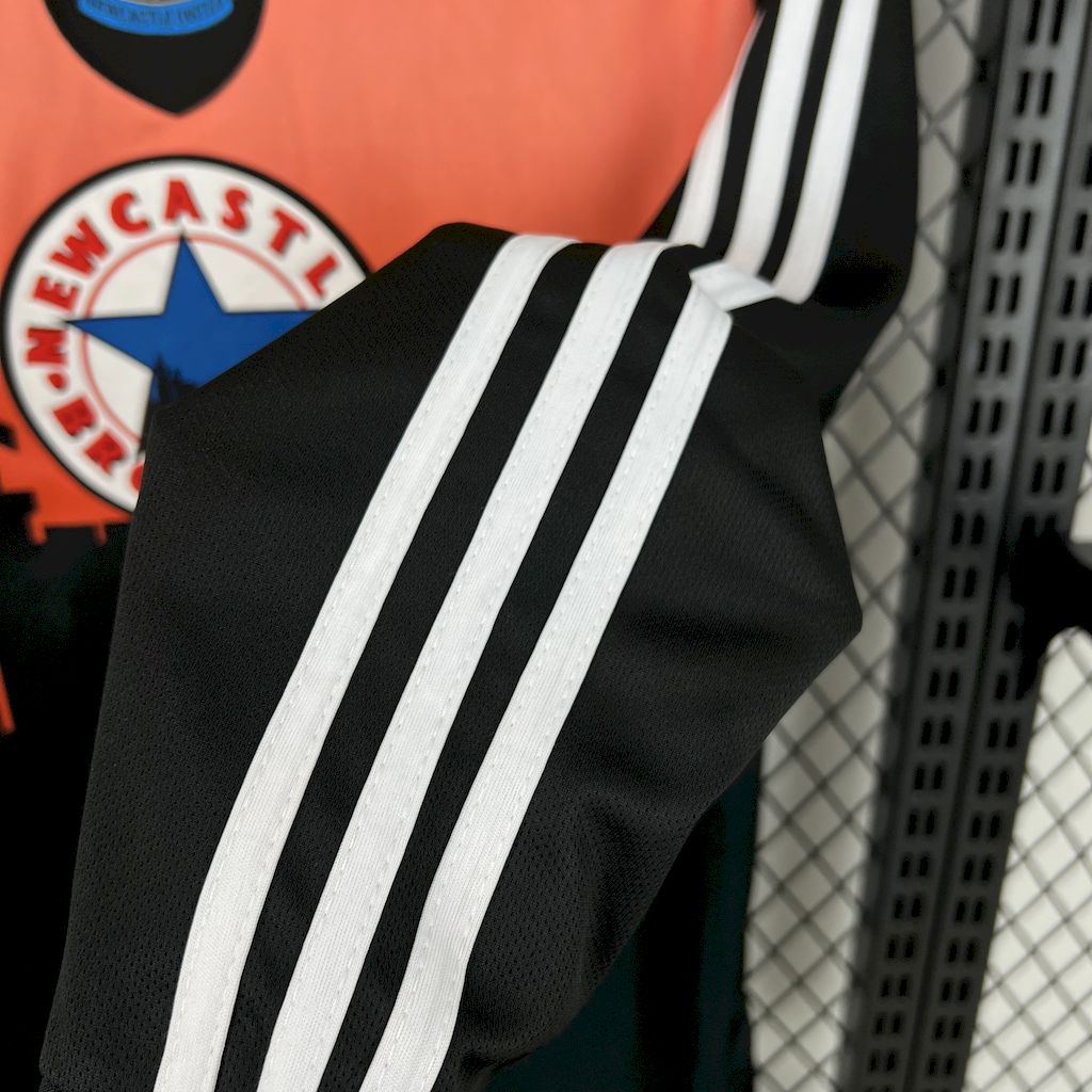 Camisa Retrô Newcastle Goleiro Manga Longa 1996/97
