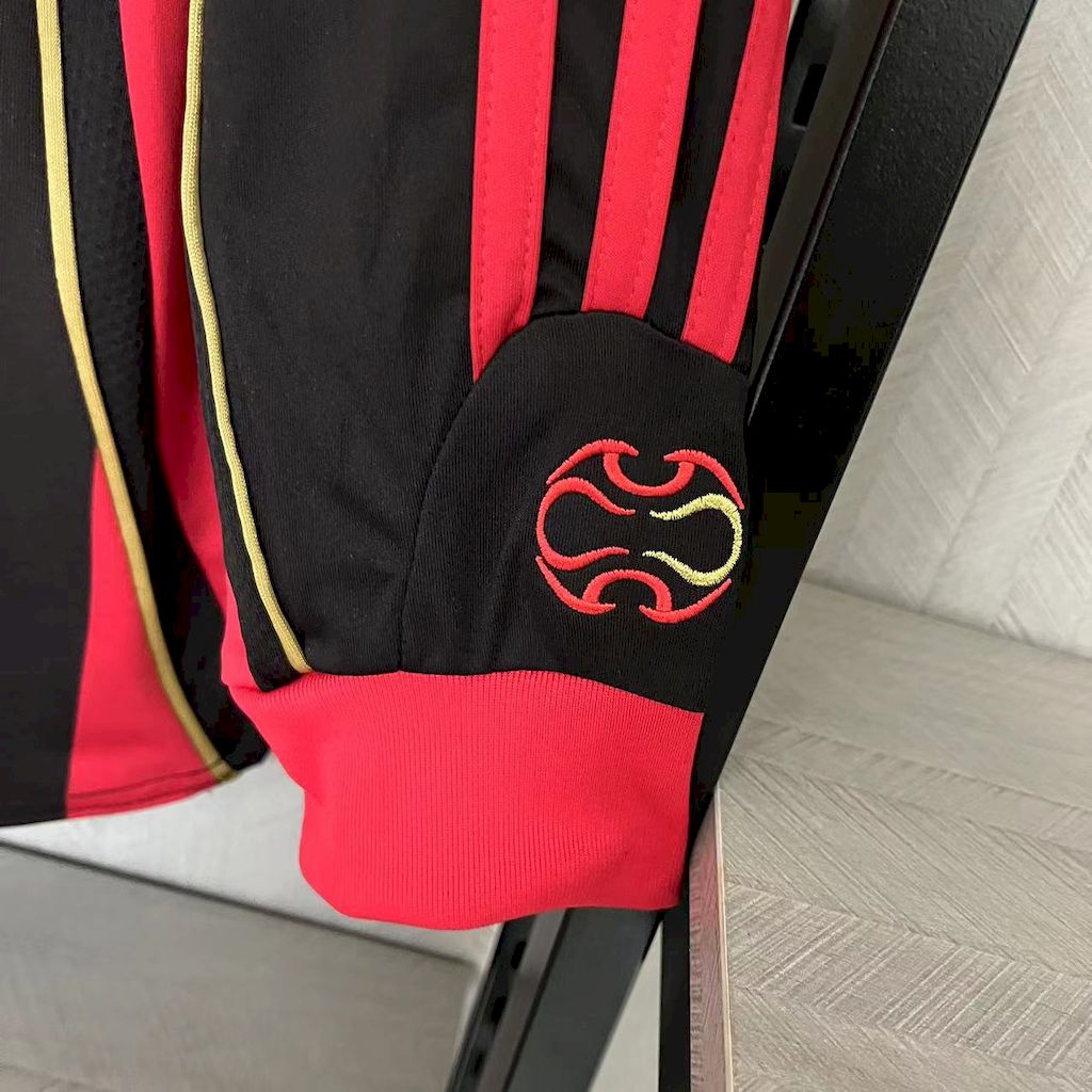Camisa Retrô AC Milan I Manga Longa 2006/07