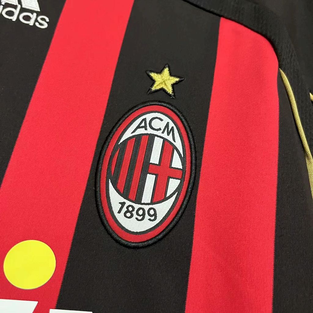 Camisa Retrô AC Milan I Manga Longa 2006/07
