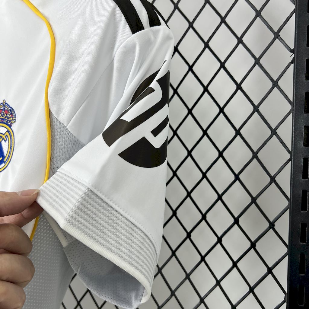 Camisa Real Madrid l 2025/26 Torcedor Masculina