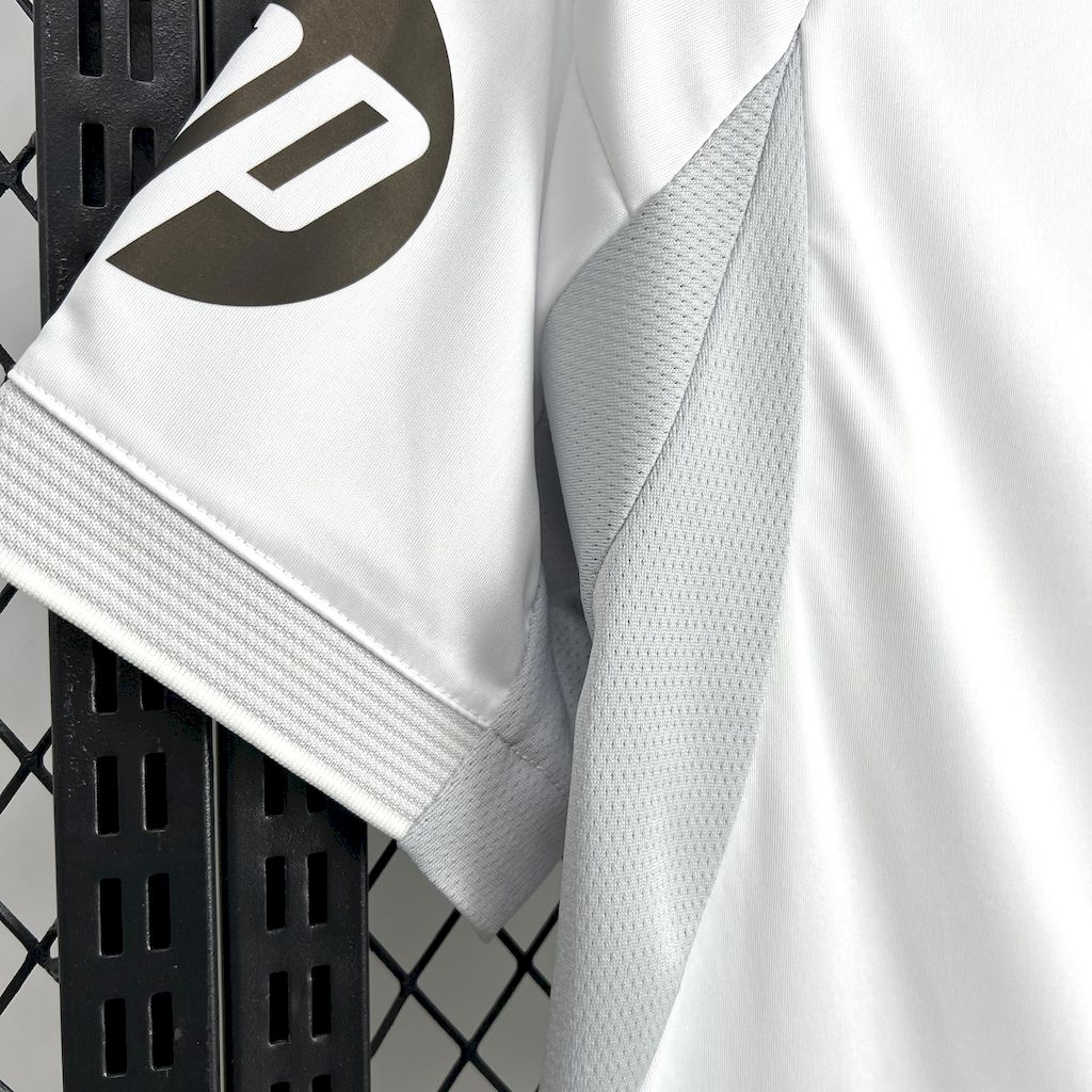 Camisa Real Madrid l 2025/26 Torcedor Masculina