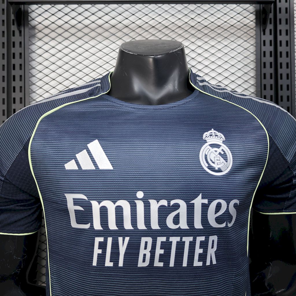 Camisa Real Madrid ll 2025/26 Jogador Masculina