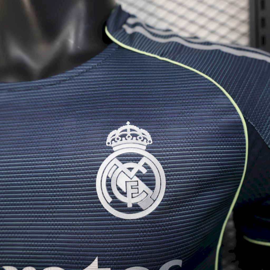 Camisa Real Madrid ll 2025/26 Jogador Masculina