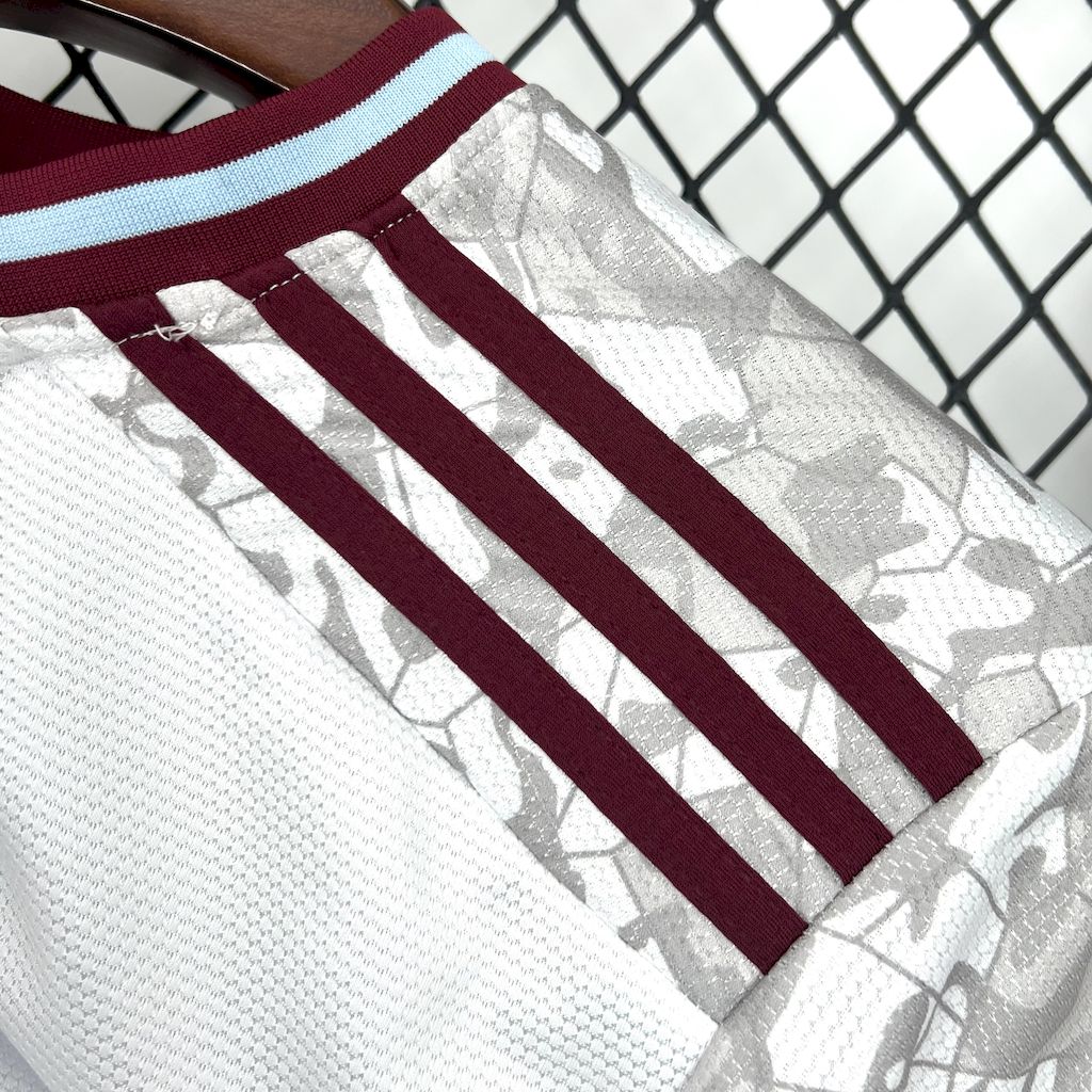 Camisa Aston Villa llI 2025/26 Torcedor Masculina