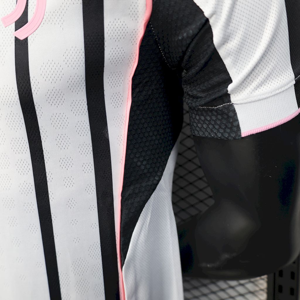 Camisa Juventus I 2025/26 Jogador Masculina
