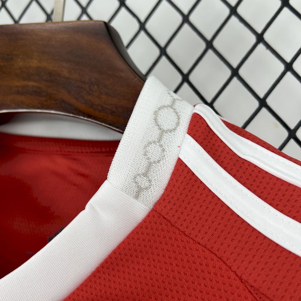 Camisa Internacional l 2025/26 Torcedor Masculina