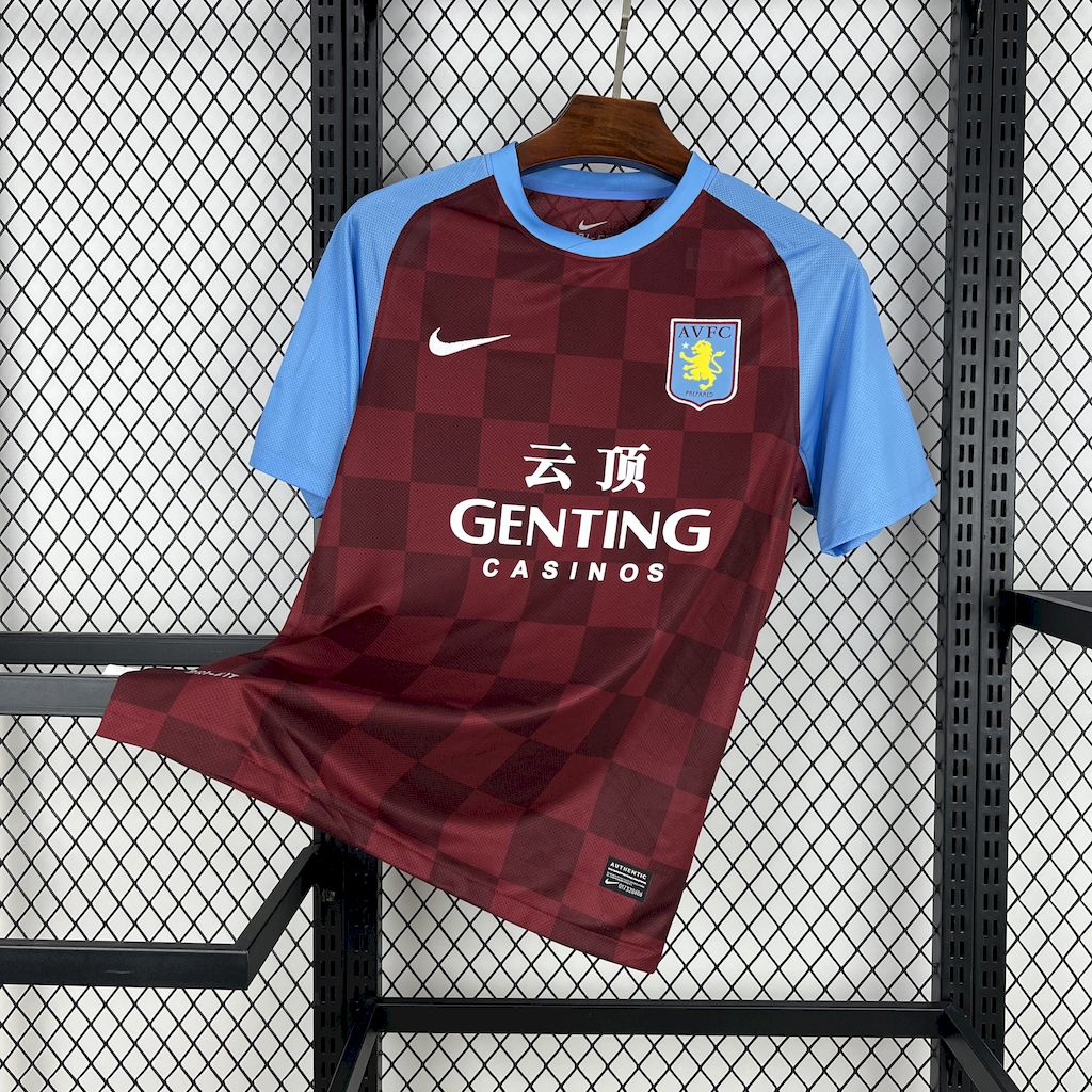Camisa Retrô Aston Villa I 2011/12