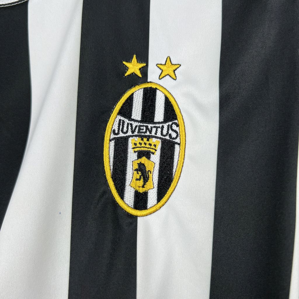 Camisa Retrô Juventus I 2002/03