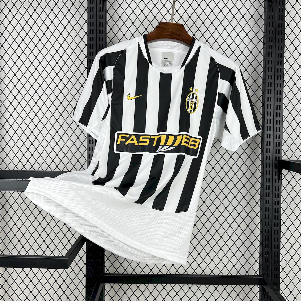 Camisa Retrô Juventus I 2002/03