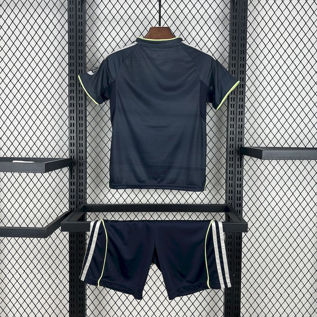 Kit Infantil Real Madrid ll 2025/26