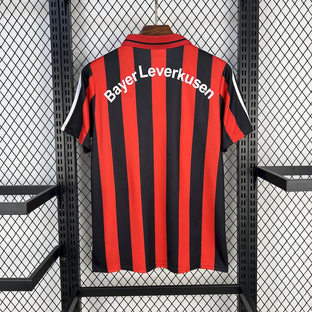 Camisa Retrô Bayer Leverkusen I 2000/01