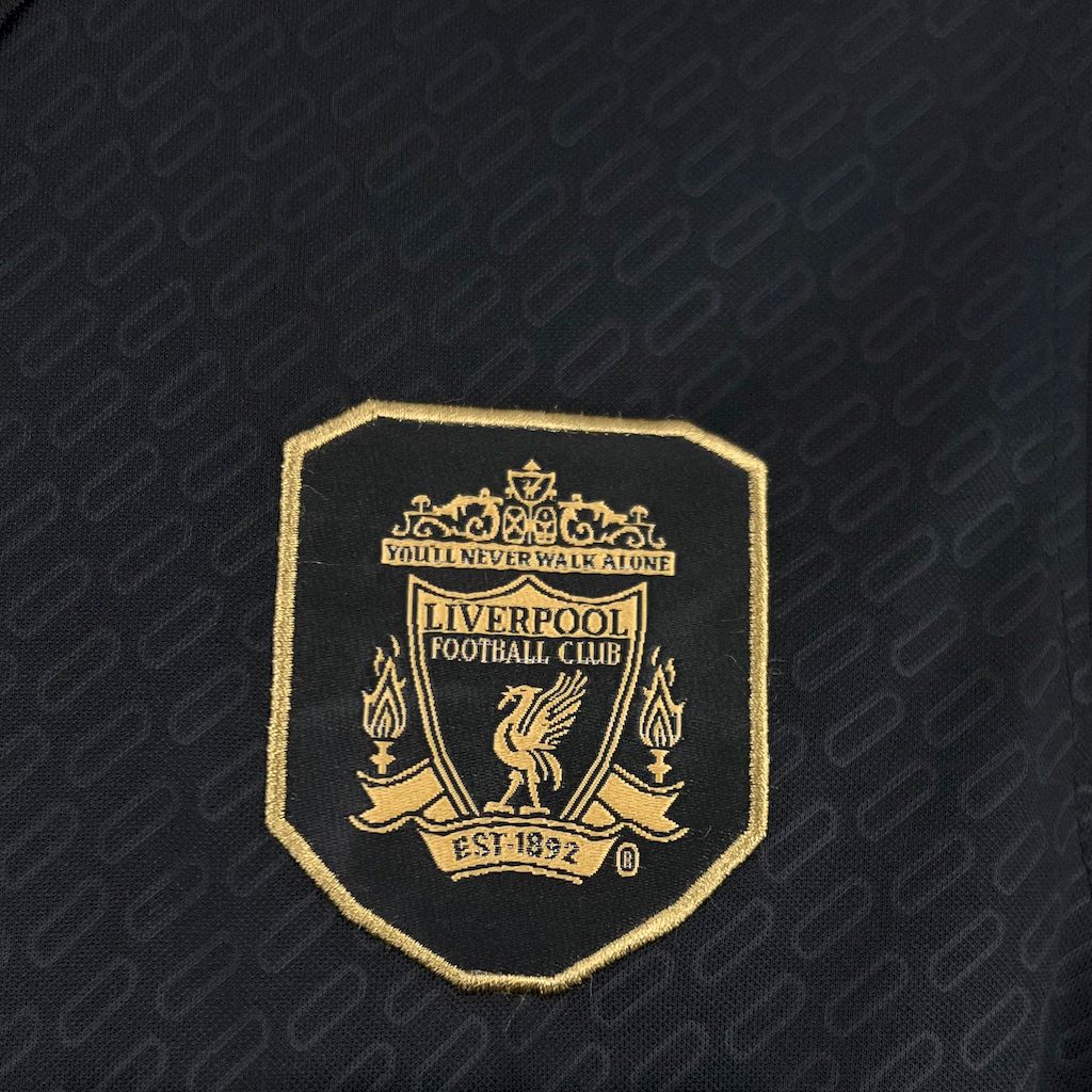 Camisa Liverpool Carlsberg 2025/26 Torcedor Masculina- Edição Especial