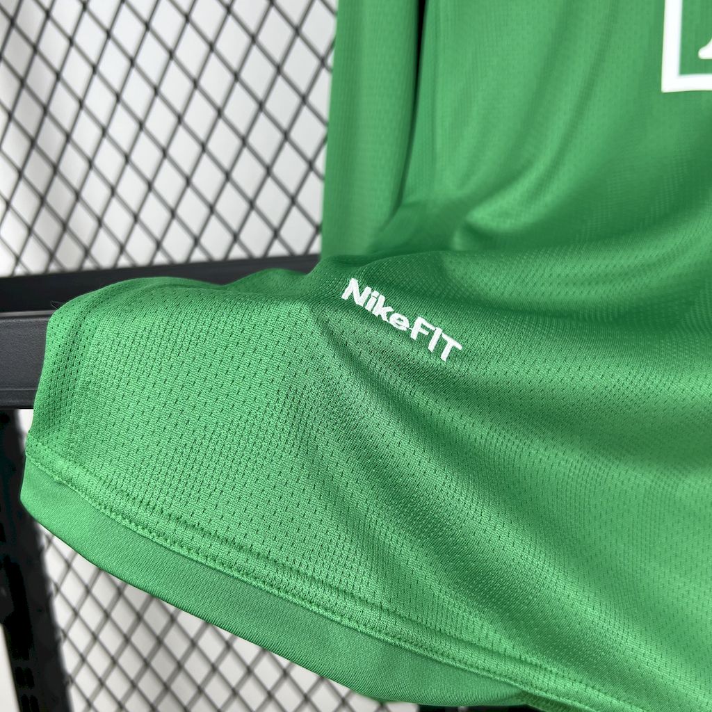 Camisa Retrô Manchester United Verde Goleiro Manga Longa 2007/08