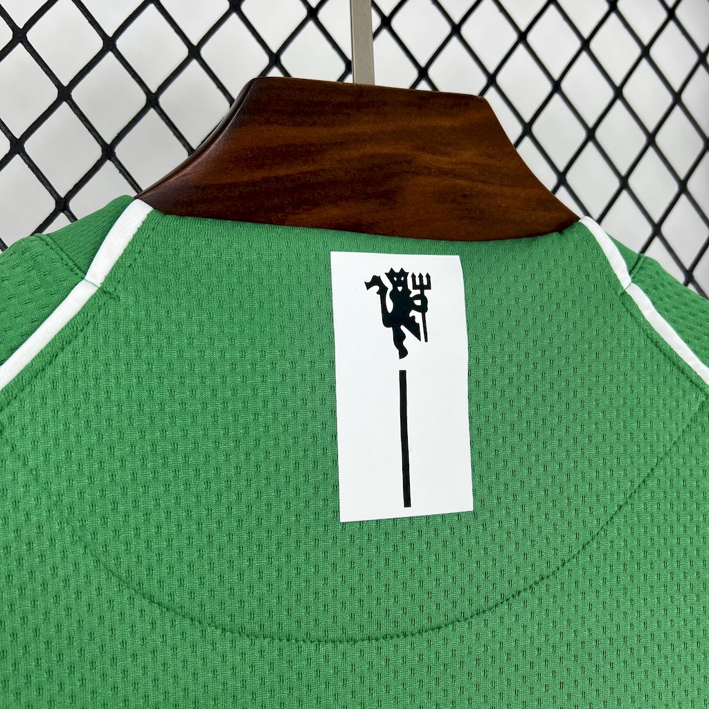 Camisa Retrô Manchester United Verde Goleiro 2007/08