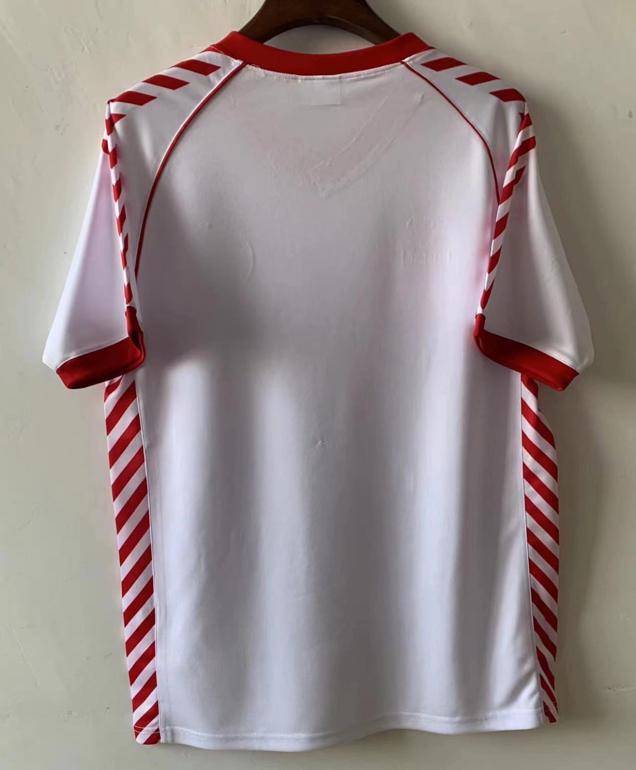 Camisa Retrô Noruega II 1984