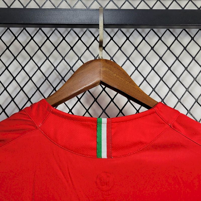 Camisa Retrô Juventus II 2005/06