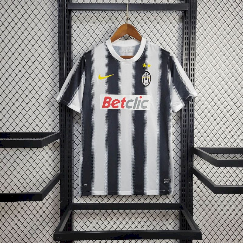 Camisa Retrô Juventus I 2011/12