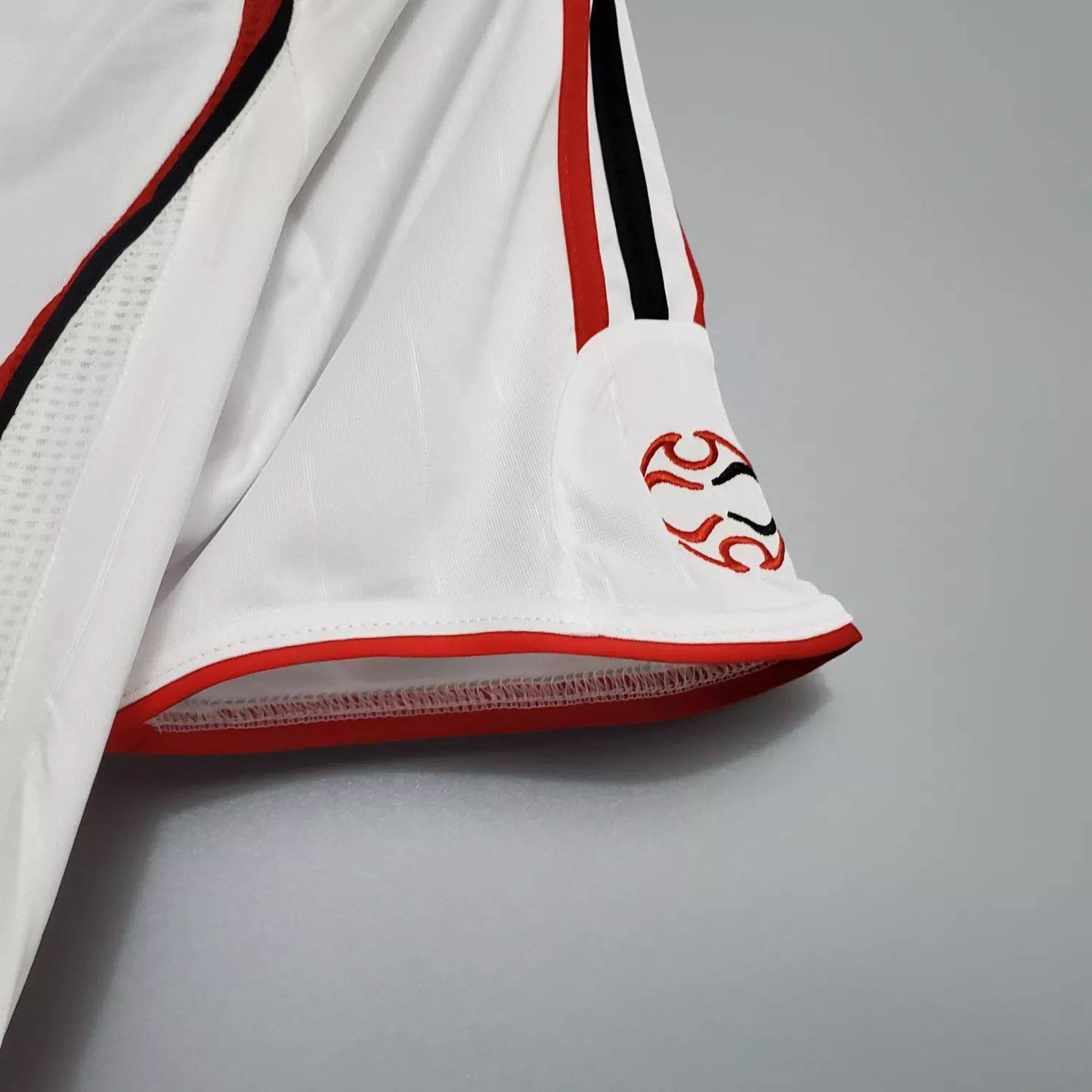 Camisa Retrô AC Milan II 2006/07