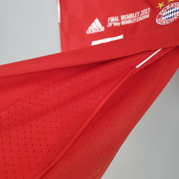 Camisa Retrô Bayern Munich I Manga Longa 2013/14