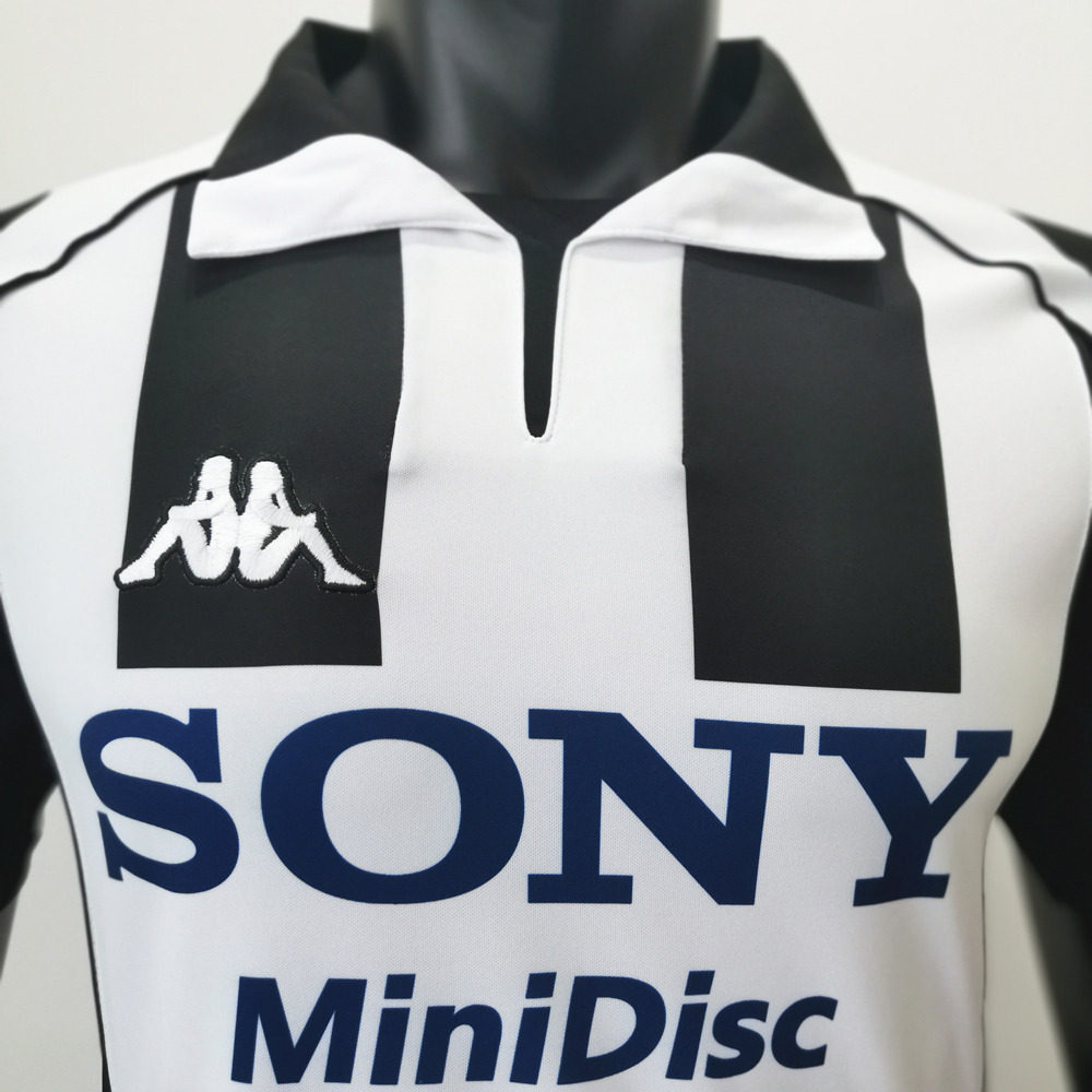 Camisa Retrô Juventus I 1997/98