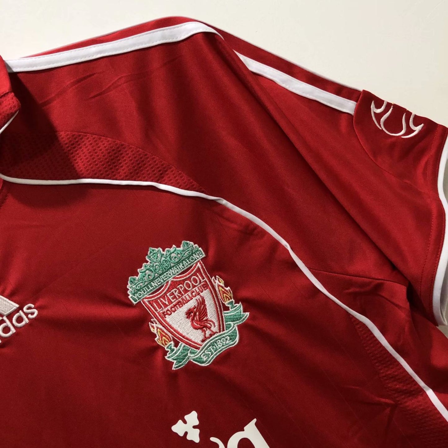 Camisa Retrô Liverpool I 2006/08