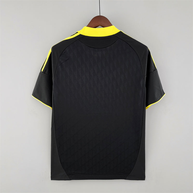Camisa Retrô Liverpool III 2010/11