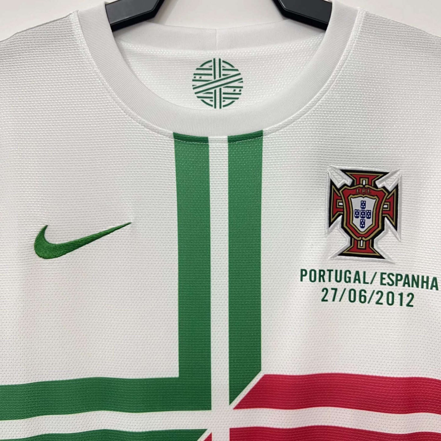 Camisa Retrô Portugal II Manga Longa 2012