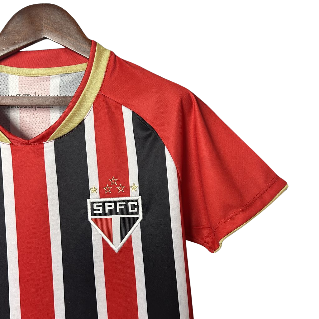 camisa-sao-paulo-il-2025-26-torcedor-feminina-segunda-away-camiseta-lancamento-baby-look-listrada-preta-vermelha-branca-new-balance-dourada-dourado-2005